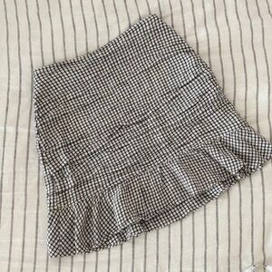 Abercrombie & Fitch Black and White Mini Skirt